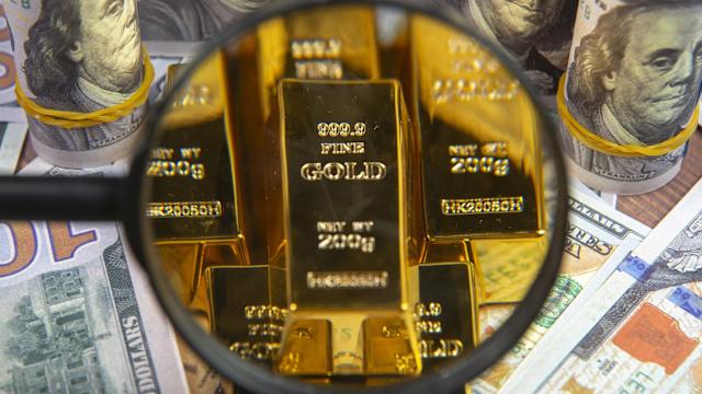 Is now a good time to sell my scrap gold